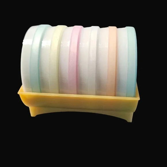 VTG Set of 6 Tupperware Pastel Wagon Wheel Coasters W/ Holder Rack #567-3. - Picture 3 of 7
